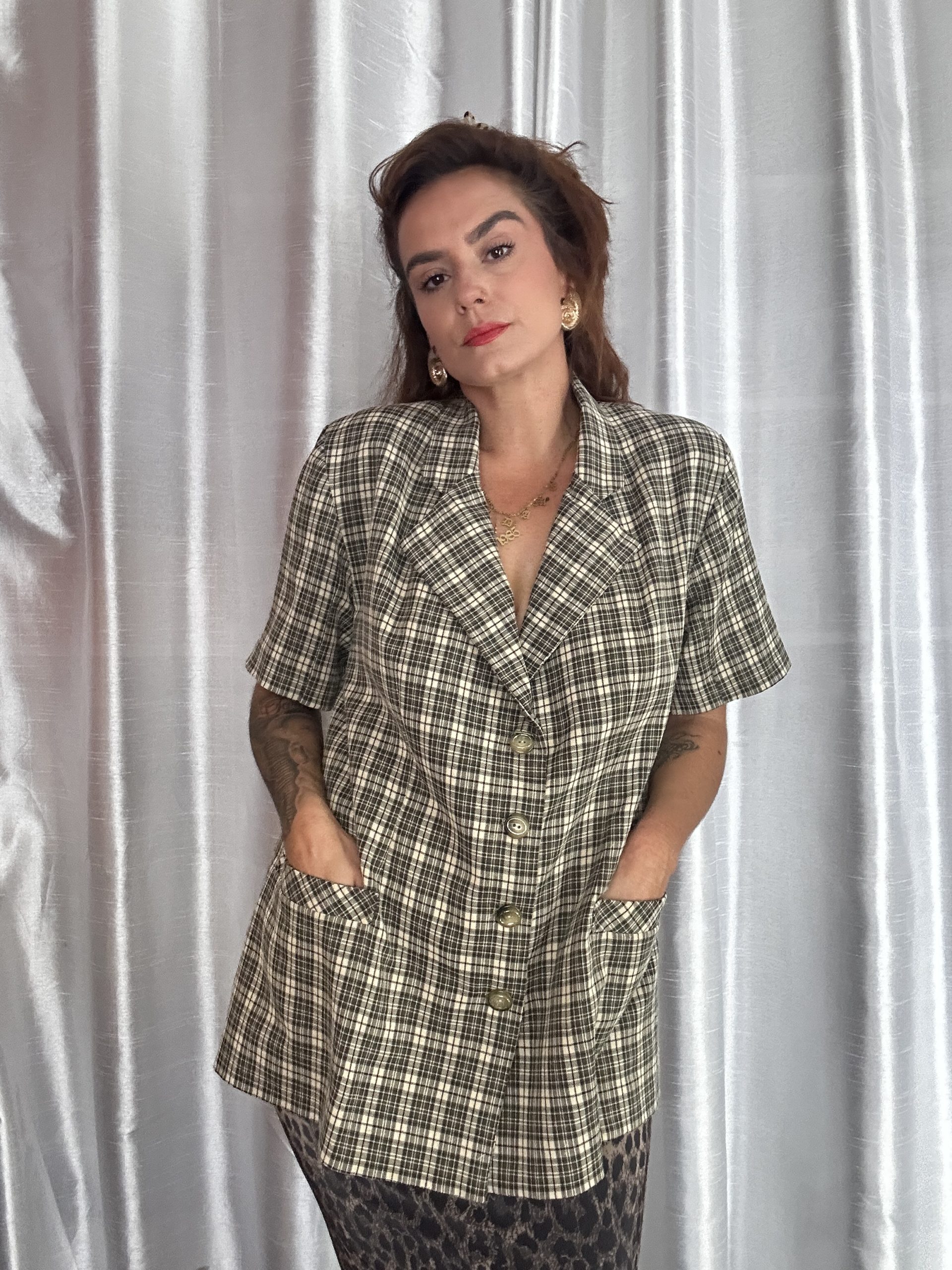 Veste vintage à carreaux kaki, beige et noir – Image 2