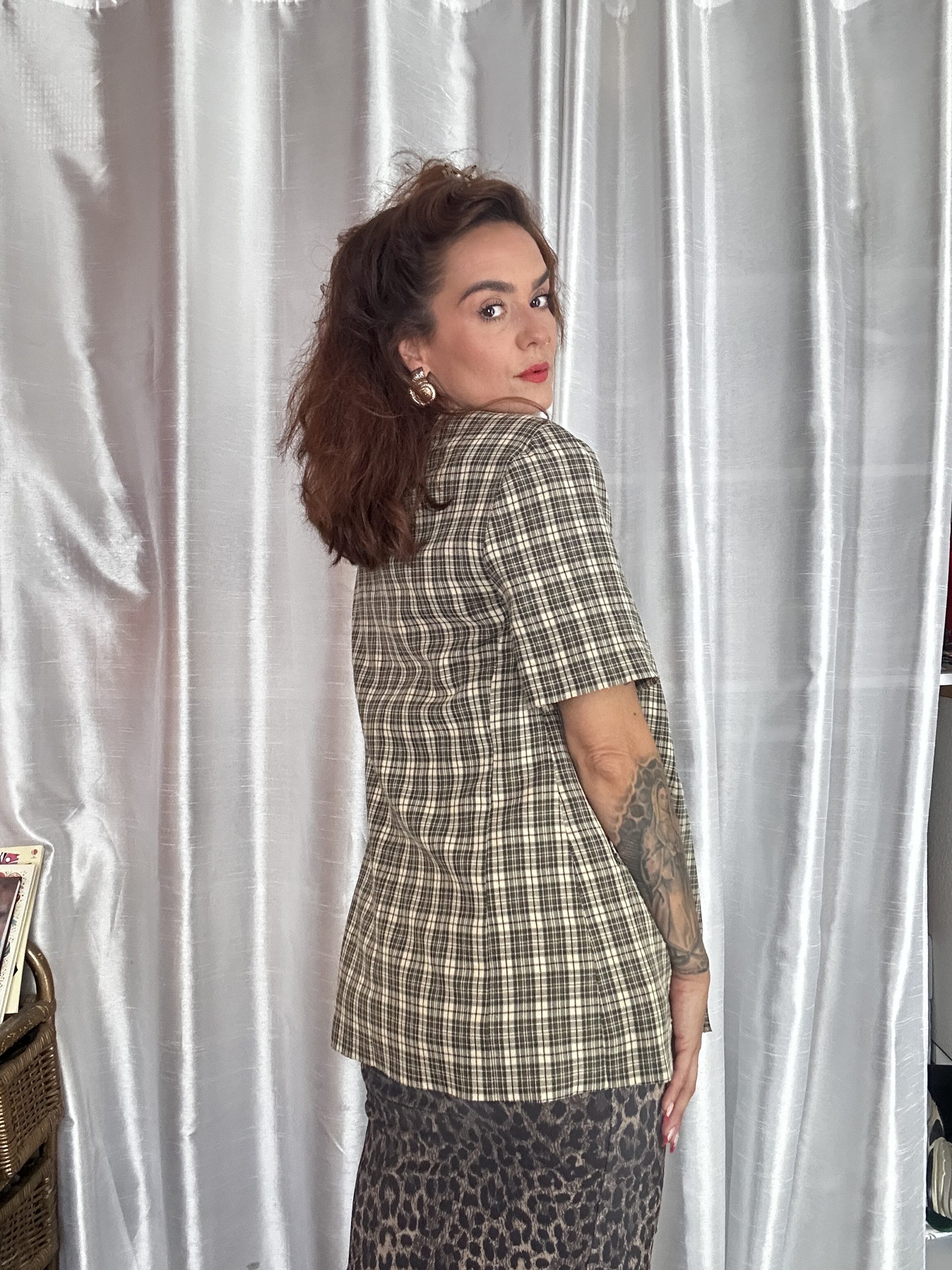 Veste vintage à carreaux kaki, beige et noir – Image 4