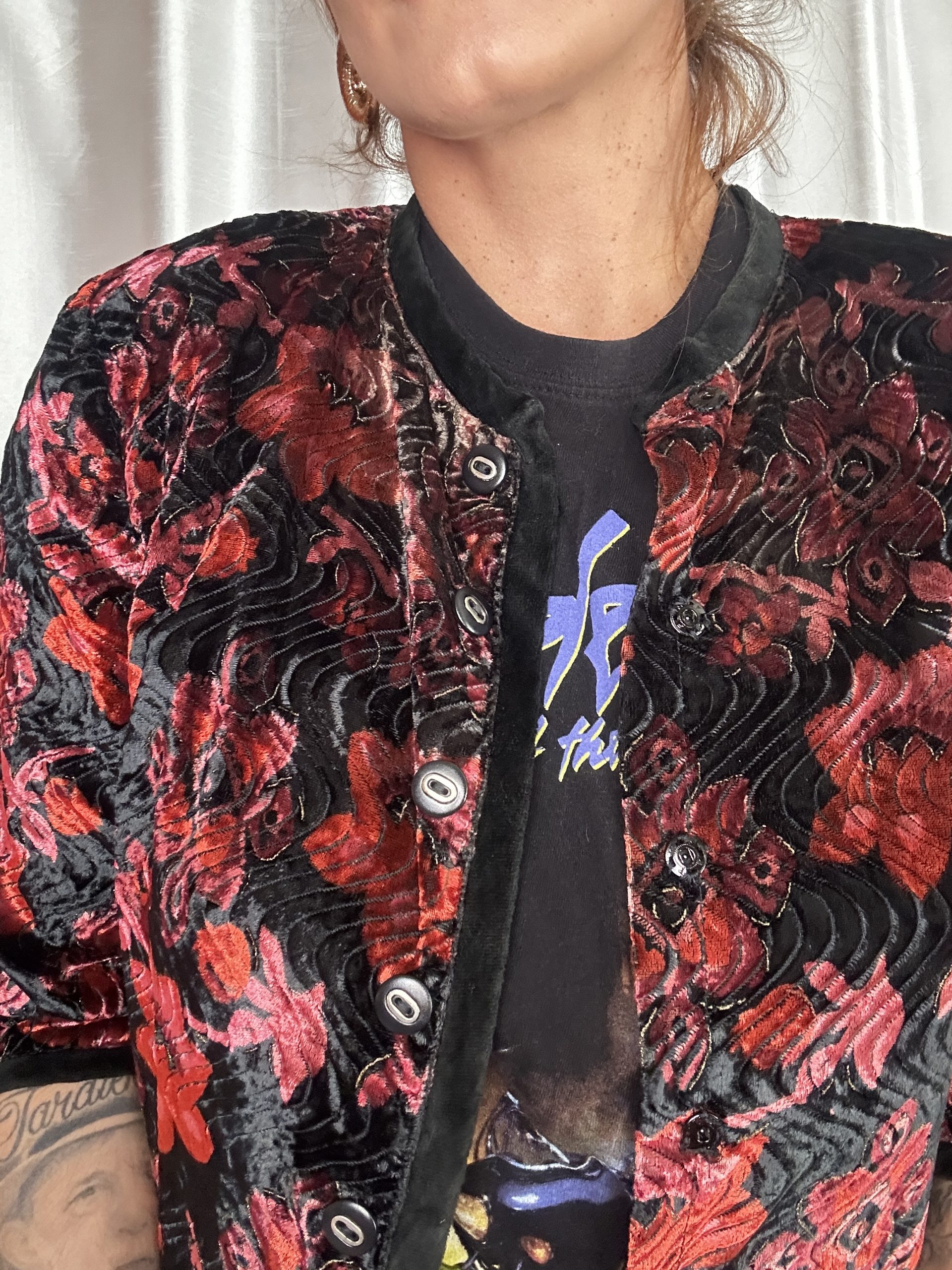 Veste / Petit blazer en velours brodé – fait main – vintage 36/38 – Image 4