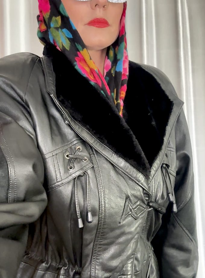 Veste vintage en fleur de cuir – années 70/80 – taille unique