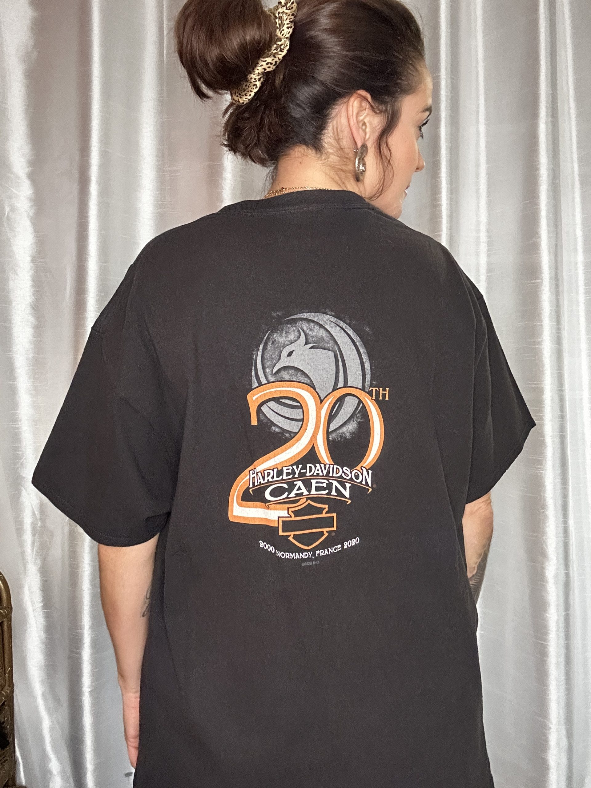 T-shirt Harley-Davidson Caen – Authentique Étiquette – Édition 20th Anniversary – Taille XL – Image 5
